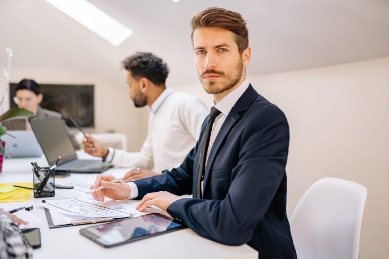 Comment développer les compétences essentielles pour réussir en tant que manager ?