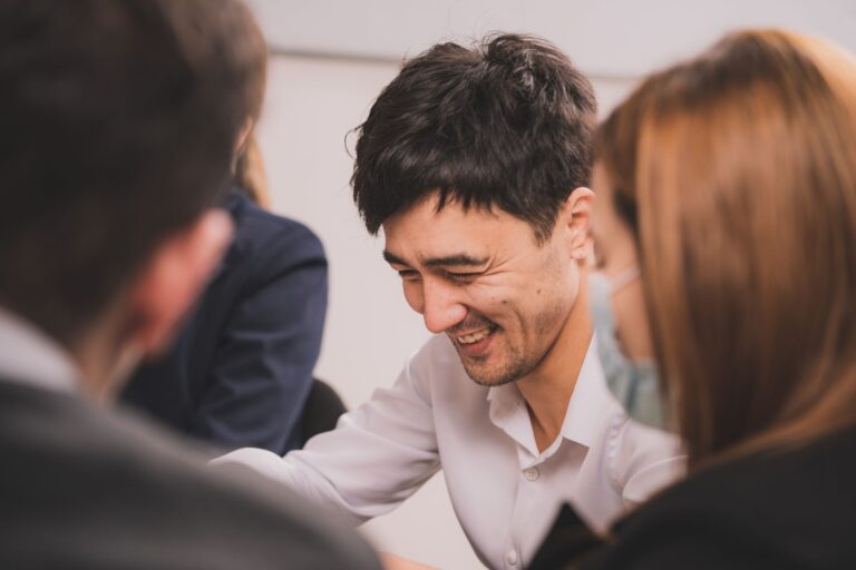 Comment le leadership peut-il être amélioré par l&rsquo;intelligence émotionnelle ?