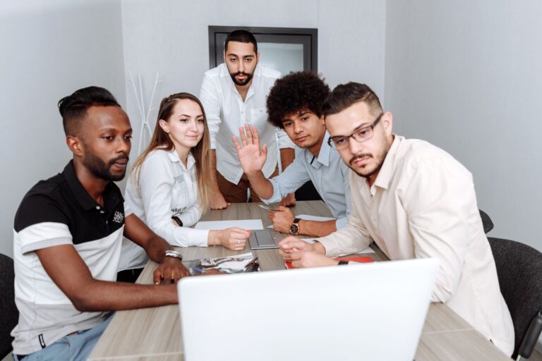 Quels sont les grands enjeux de la carrière et de la communication professionnelle ?